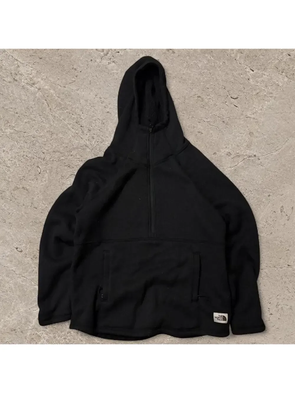 Beautiful Y2K the Northface pullover jacket.